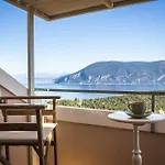 Serenity Vila *