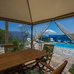 Serenity Vila *